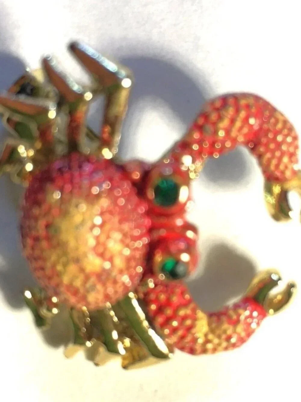 Vintage Set Of Enamel Gold Tone Crab Brooch Pins With Green Eyes & Moving Claws